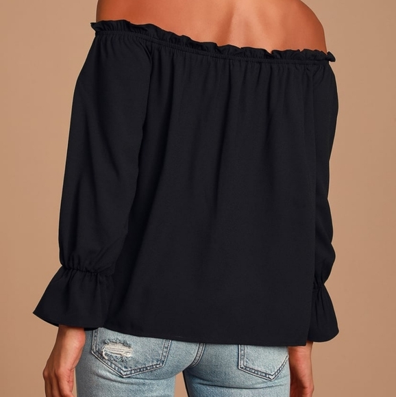 Black Off the Sholder Long Sleeve Pheasant Top - Picture 4 of 9